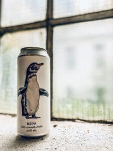Bevog NEIPA – juicy IPA in kunstzinnig blik