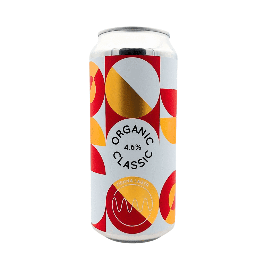 Organic Classic – Gamma Brewing (blik) Een zachte, amberkleurige Vienna Lager van 4,6%, volledig gebrouwen met biologische ingrediënten. Klassiek, lichtzoet en heerlijk clean. Wat kun je verwachten? Stijl: Vienna Lager ABV: 4,6% | 44cl blik Smaak: Moutig, lichtzoet, toast, subtiele bitterheid Mondgevoel: Medium body, soepel en clean Afdronk: Zacht, fris en licht bitter Smaakprofiel: Organic Classic presenteert een zachte, amberkleurige moutbasis met hints van karamel, toast en lichte kruidigheid. De subtiele hopbitterheid houdt het geheel mooi in balans en zorgt voor een soepele, cleane doordrinkbaarheid. Biologisch & ambachtelijk Gebrouwen met volledig biologische Gyrup-mout, wat zorgt voor een zuiver, natuurlijk smaakprofiel zonder opsmuk. Wat maakt deze Vienna Lager uniek? Een klassieke lagerstijl, maar dan met 100% organic ingrediënten. Vol, clean en subtiel zoet — precies wat een Vienna Lager moet zijn. 🎯 Foodpairing & serveertips: 🍗 Perfect bij gegrilde kip of milde barbecue 🥨 Heerlijk bij pretzels, schnitzel of Duitse snacks 🧀 Combineert mooi met milde kazen zoals Emmentaler Serveertip: Drink bij 5–7°C voor een zachte, cleane moutexpressie. Untappd-score: 3.19/5 “Amber, zacht en biologisch — een cleane Vienna Lager met een traditionele basis en moderne finesse.”