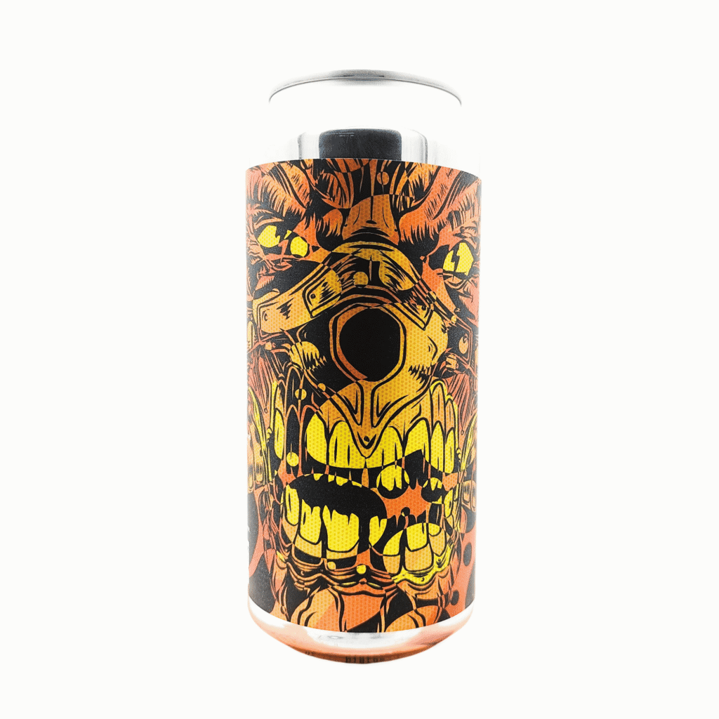Blikje Shiny And Gold van Salama Brewing Company, met een goud oranje schedelmotief met een geweerloop op een zwart label