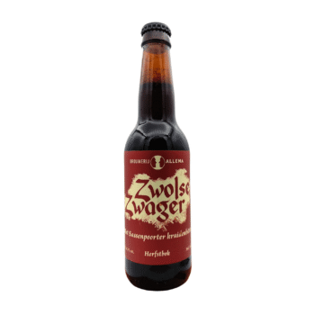 Fles Zwolse Zwager van Brouwerij Allema, een donkere Herfstbok met bordeauxrood label en crèmekleurige belettering