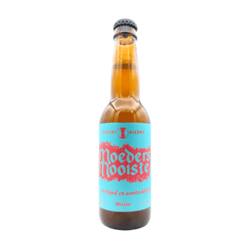 Bruin flesje Moeders Mooiste van Brouwerij Allema, met een turquoise label en koraalrode gotische letters